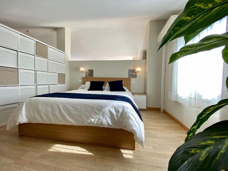 Exclusive Beachfront Penthouse Almayate Alto Luaran gambar